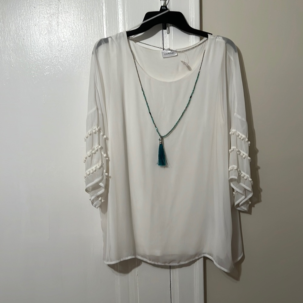 White blouse with turquoise necklace and pom pom sleeve new